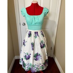 Vintage 1950’s Purple floral border print gathered skirt